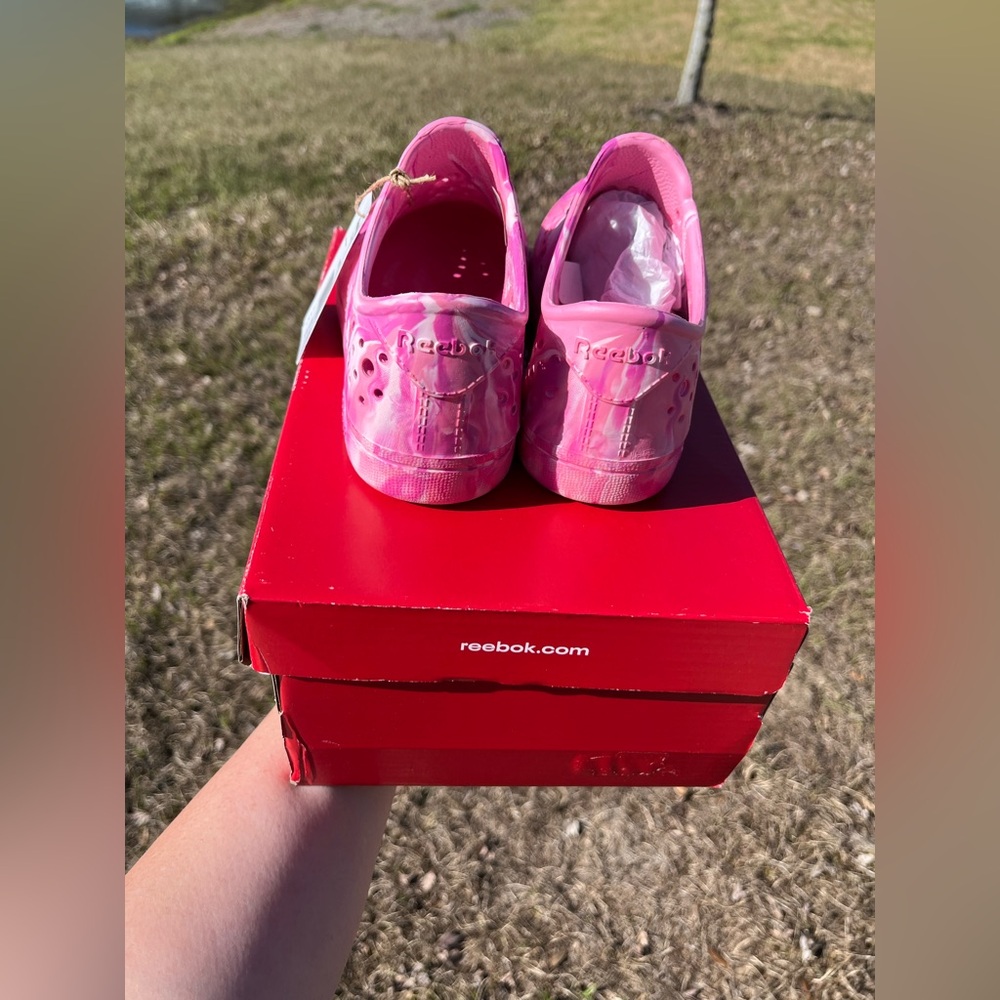 NWT Reebok Classic Mold Kids Little Girl Slip On Shoes Size 2 in Pink - Picture 6 of 11